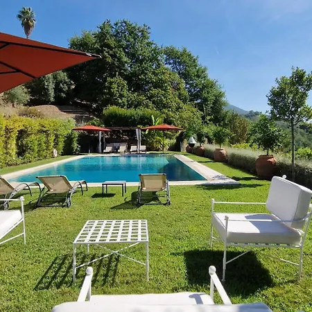 Luxury Pool Oliveto 12 - Belcantovillas Marlia
