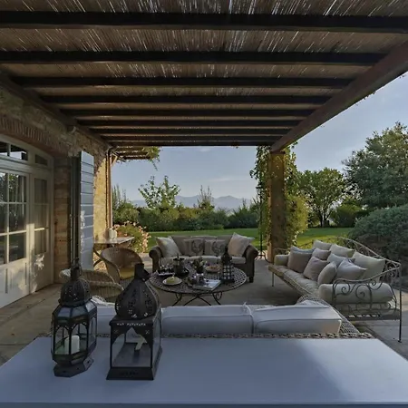 Luxury Pool Oliveto 12 - Belcantovillas Marlia